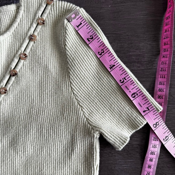 Knit Ribbed Short Sleeve Green Button Cut Out Sweater M - Picture 9 of 10